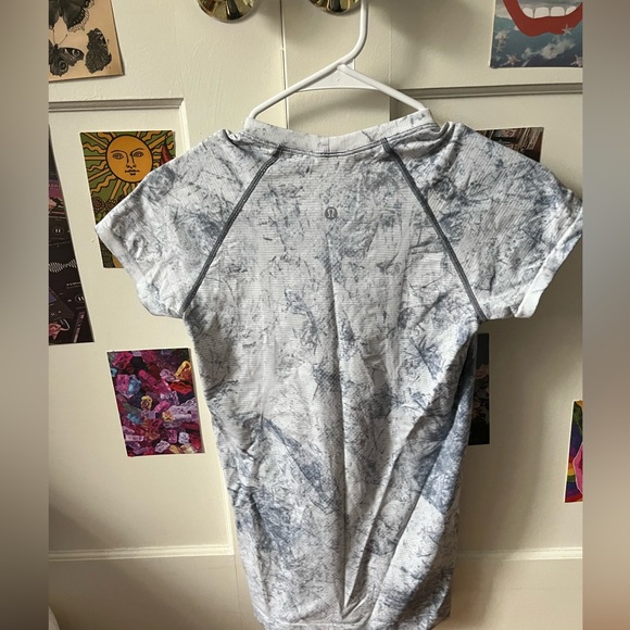 Lululemon Swiftly Tech Short Sleeve 2.0 MultiDye - Picture 2 of 4
